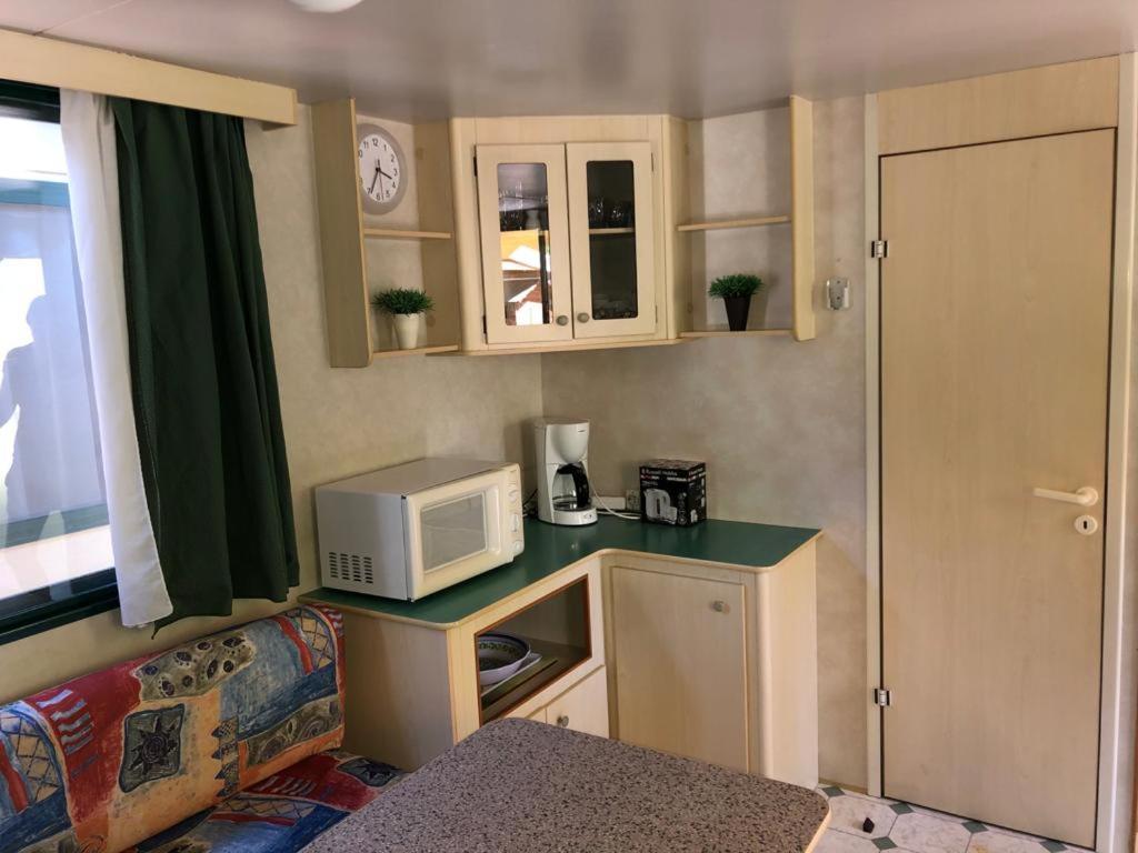 Zona Rosa 5 Chalet Mit Klimaanlage Und Wlan Viareggio Ngoại thất bức ảnh